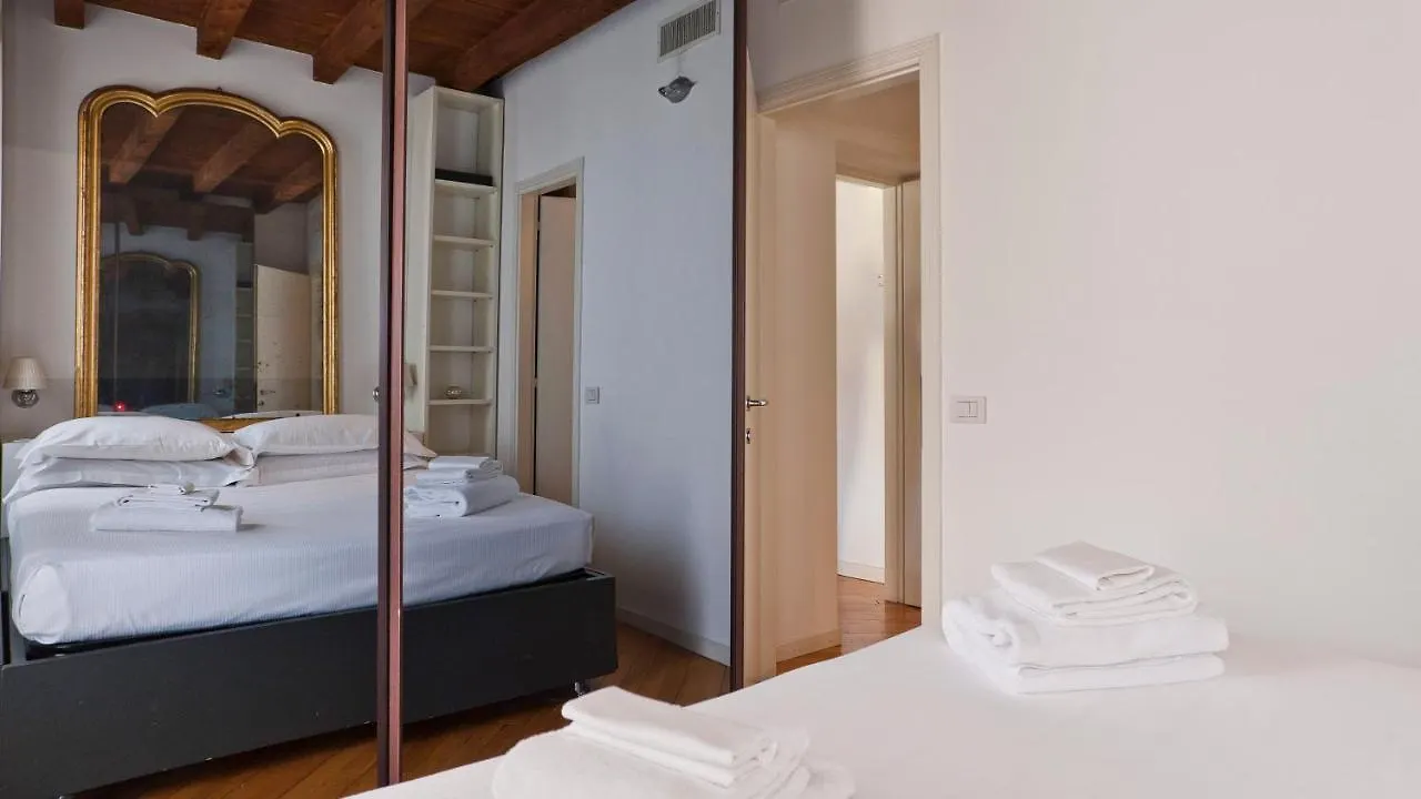 Apartament Italianway-Corso Garibaldi 55 Mediolan 0*,  Włochy